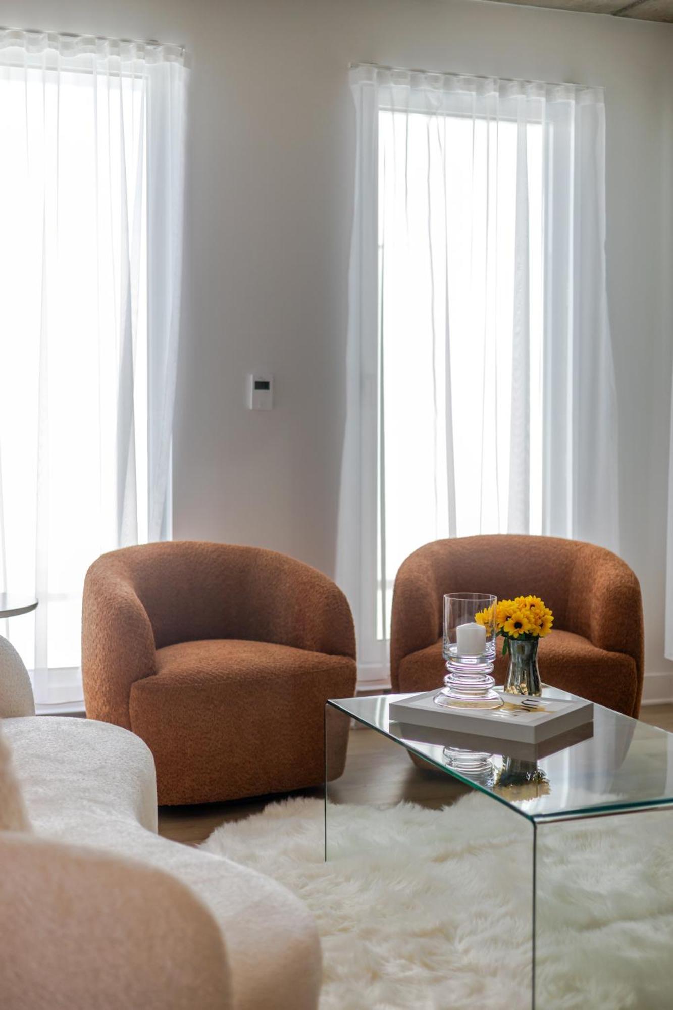 Stunning 2 Bedroom In Mtl Old Port * Montreal