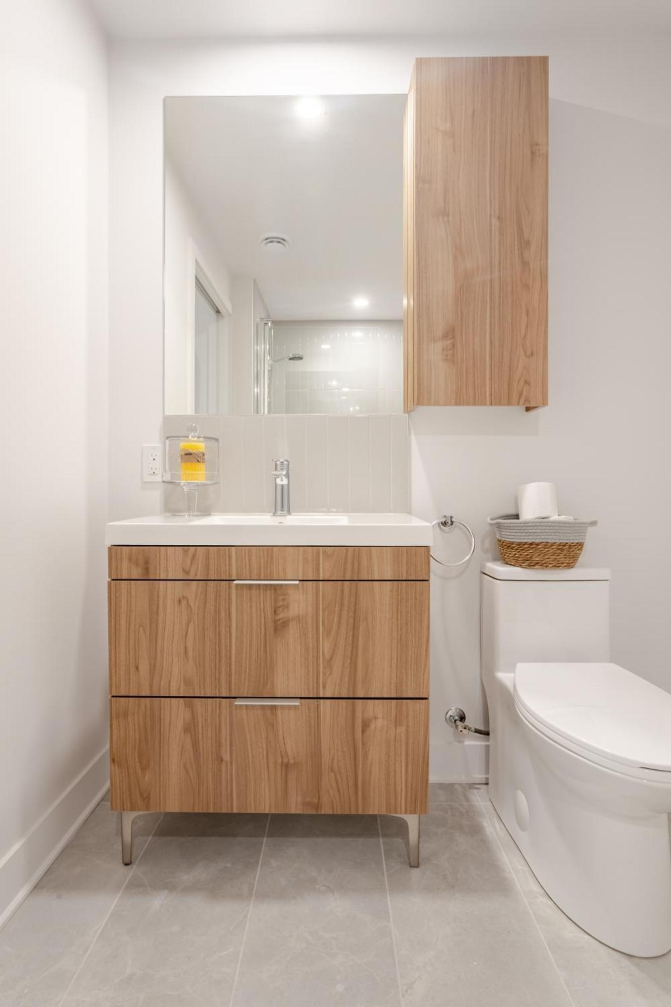 Stunning 2 Bedroom In Mtl Old Port